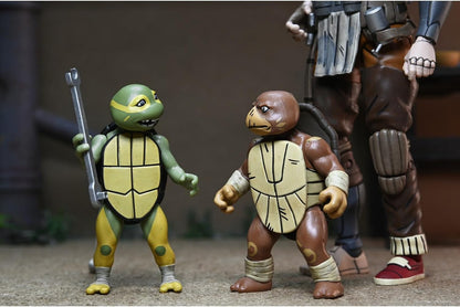 Grammy April with Baby Yi & Moja Scale Action Figure 18 cm Teenage Mutant Ninja Turtles The Last Ronin - The Lost Years