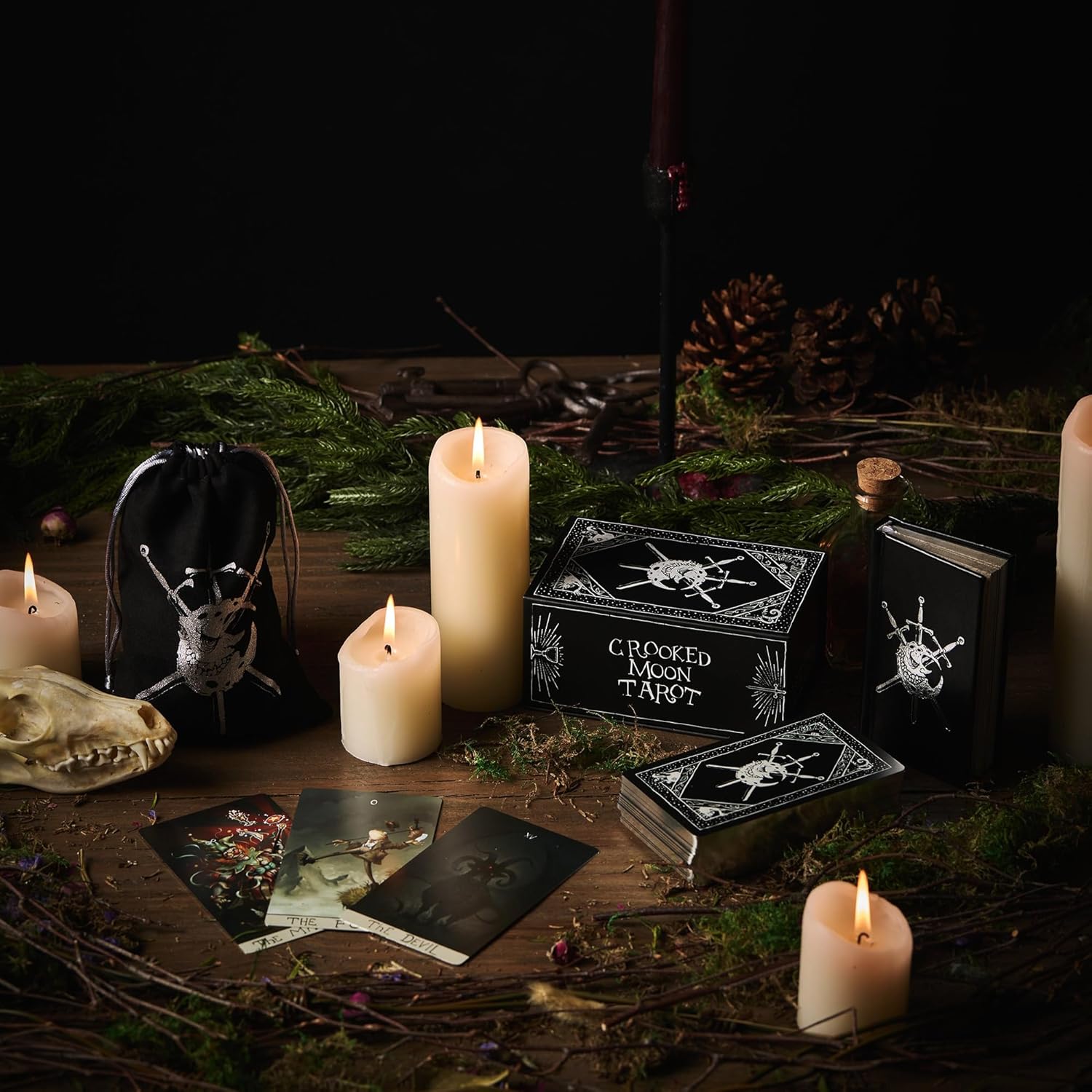 The Crooked Moon Tarot Set