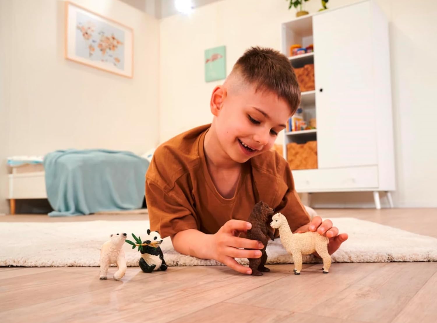 Simba 104343104 Toy Figures, Wild Animals - Set with Wild Animals Toys, Brown Bear, Lama, Panda and Penguin, 6-13 cm, from 3 Years