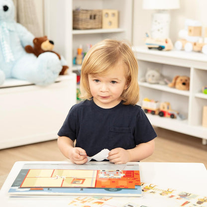 Melissa & Doug Libro Adesivi Attacca e Stacca - Album Stickers Riutilizzabili Città, Negozio, Ristorante, Caserma dei Pompieri, Giochi Creativi da Viaggio, Idea Regalo per Bambini, 3+ Anni