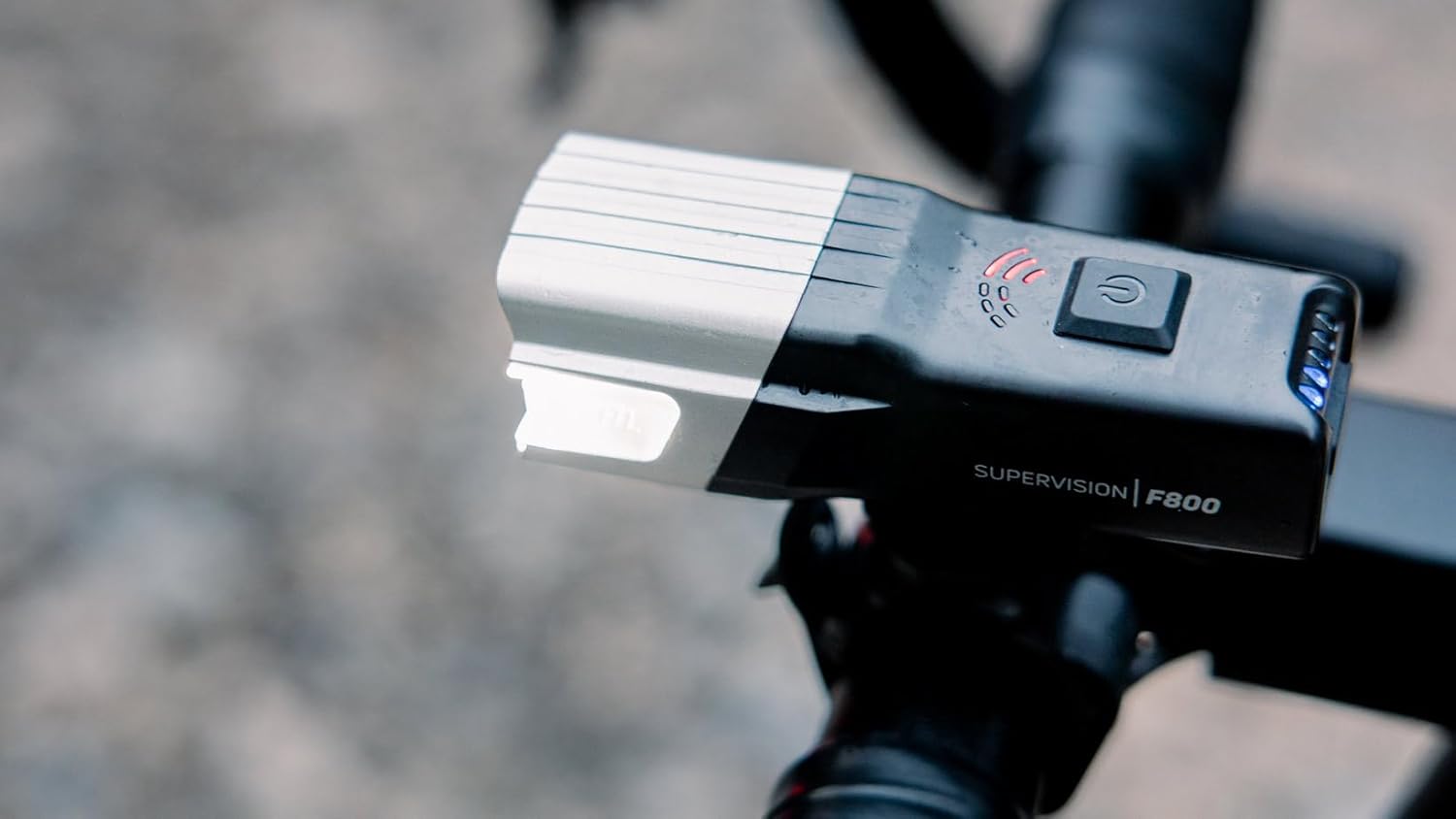 ZEFAL Supervision Éclairage LED - Lumière Velo - Lampe Velo LED Puissantes Rechargeable USB-C - Éclairage Avant de Vélo Ville et Loisirs