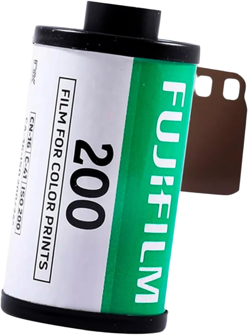 Fujifilm Fujicolor C200, ISO 200, 26 exposure, negative color film
