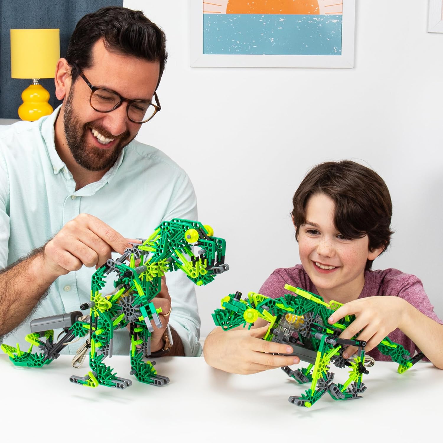 Basic Fun K'NEX Dynamic Dinos Building Set – STEM Construction Kit with 253 Pieces & Zipper Bag – Buildable Dinosaur Toys for Kids Aged 7+