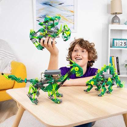 Basic Fun K'NEX Dynamic Dinos Building Set – STEM Construction Kit with 253 Pieces & Zipper Bag – Buildable Dinosaur Toys for Kids Aged 7+