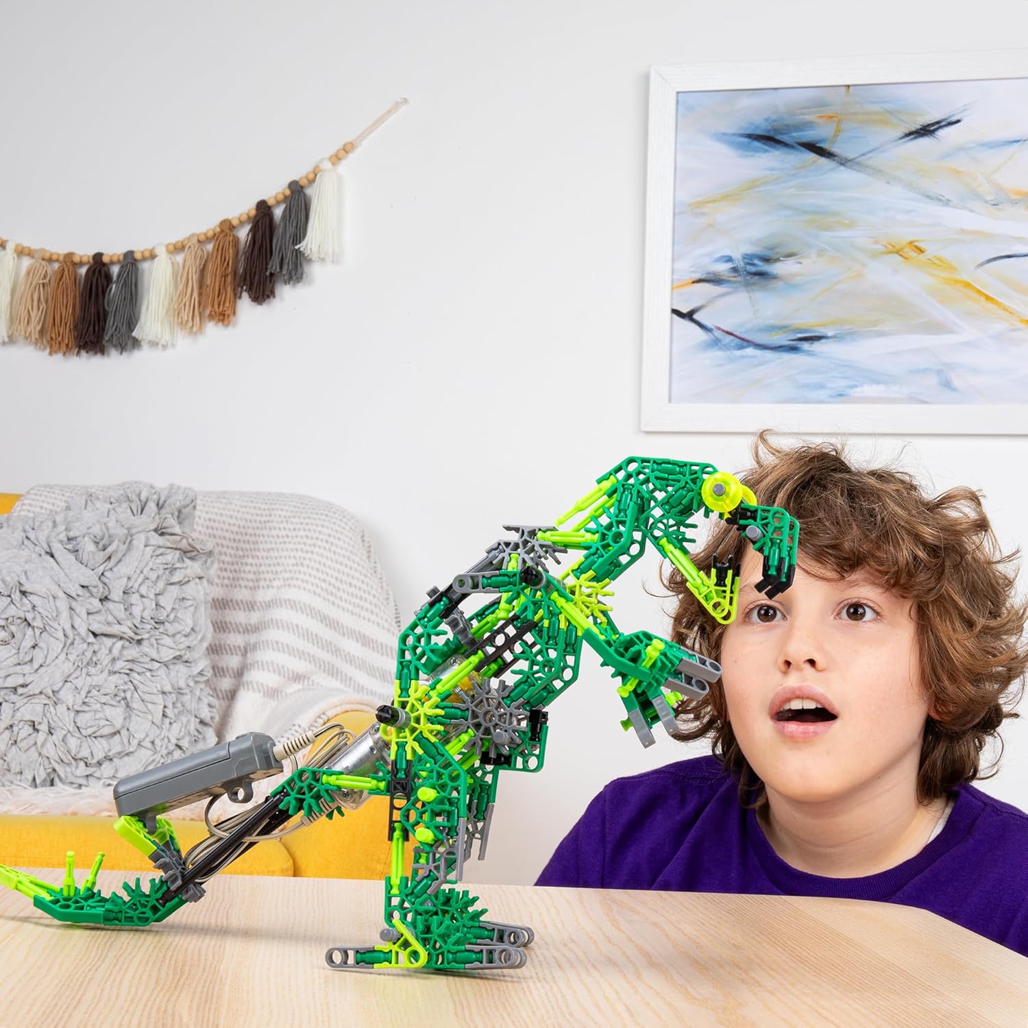 Basic Fun K'NEX Dynamic Dinos Building Set – STEM Construction Kit with 253 Pieces & Zipper Bag – Buildable Dinosaur Toys for Kids Aged 7+