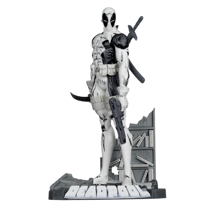 McFarlane Toys- Marvel Deadpool (Line Art) 1:10th Scale Collectible with Scene (The New Mutants #98) Gold Label