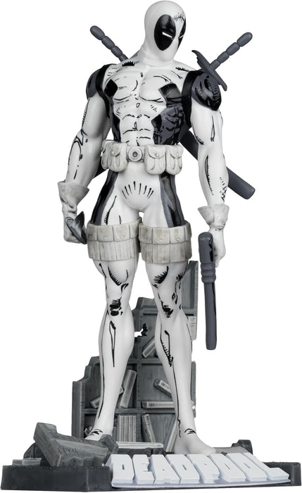 McFarlane Toys- Marvel Deadpool (Line Art) 1:10th Scale Collectible with Scene (The New Mutants #98) Gold Label