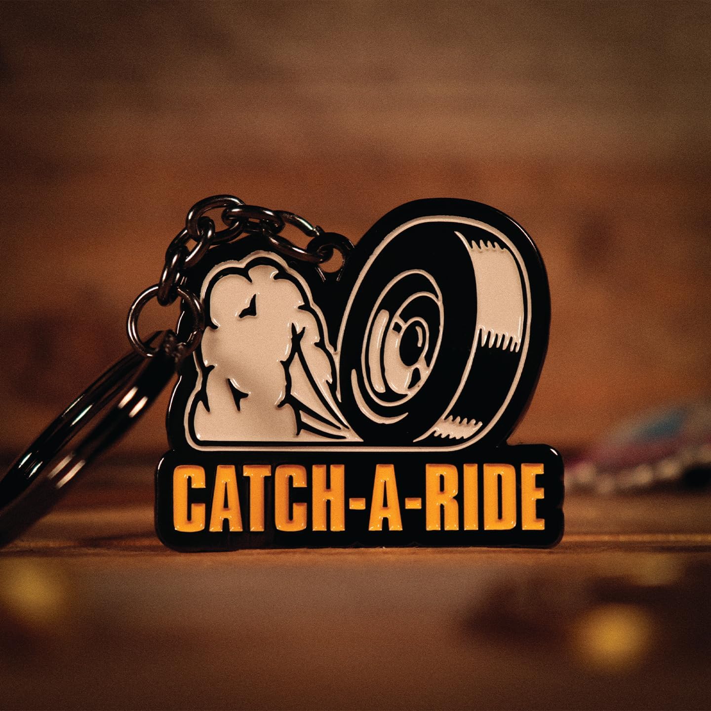 FaNaTtik Borderlands Catch‑A‑Ride Metal Keyring - Officially Licensed Limited Edition Collectible Keychain for Gamers & Fans - Individually Numbered - 42.5 x 49mm