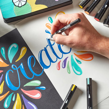 Sharpie Creative Marker Acrylverfmarkers | Brushtip | Verfmarkers op waterbasis | Inkt loopt niet door en geschikt voor de meeste oppervlakken | Diverse kleuren | 12 stuks