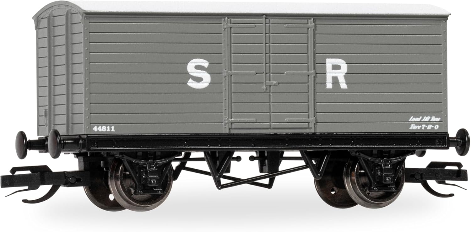 Hornby TT TT1005M Branchline Freight Train Set – Complete 1:120 Scale Model Railway Starter Kit with B4 Tank Engine, 2 Wagons, Oval Track & Controller, DCC Ready Model Train Sets for Tabletop Layouts