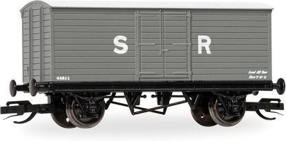 Hornby TT TT1005M Branchline Freight Train Set – Complete 1:120 Scale Model Railway Starter Kit with B4 Tank Engine, 2 Wagons, Oval Track & Controller, DCC Ready Model Train Sets for Tabletop Layouts