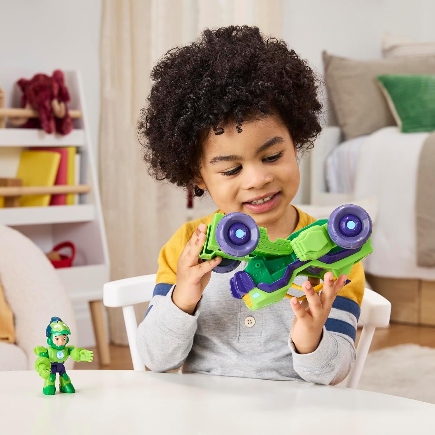 Iron Man and His Awesome Friends Marvel Iron Hulk 2-In-1 Mech Suit & Vehicle, Action Figure & Toy Vehicle, Pequeño