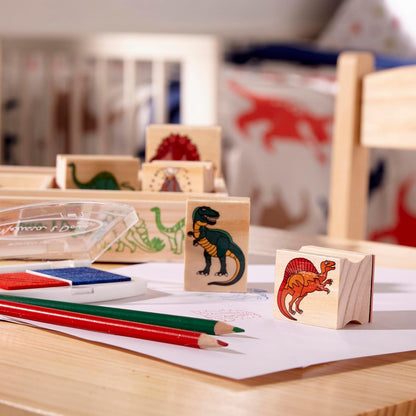 Melissa & Doug Dinosaur Stamp Set with Colouring Pencils for Children | Arts and Crafts for Kids Age 4+ | Wooden Stamps for Kids | Dinosaur Toys for Boys Gifts | Art Set Gift for 4 Year Old Boy