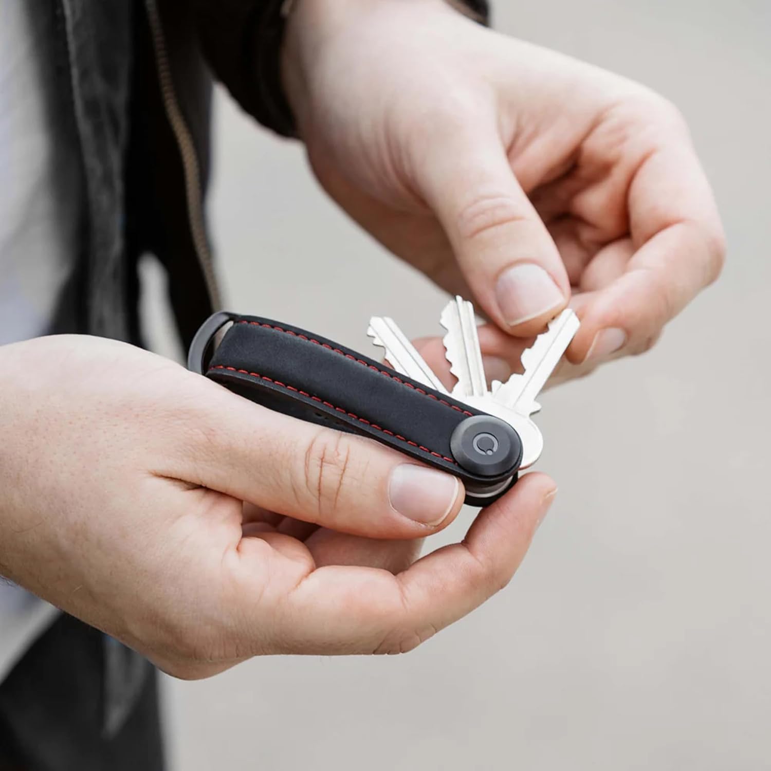Orbitkey - Crazy Horse Leather Key Organiser - Obsidian Red