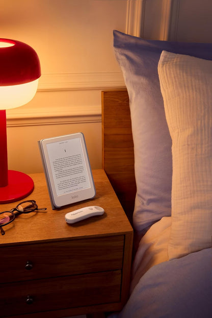 Kobo Remote | Page Turner | Compatible with Kobo eReaders | Hands Free Reading | Ergonomic | Bluetooth® Connection (White