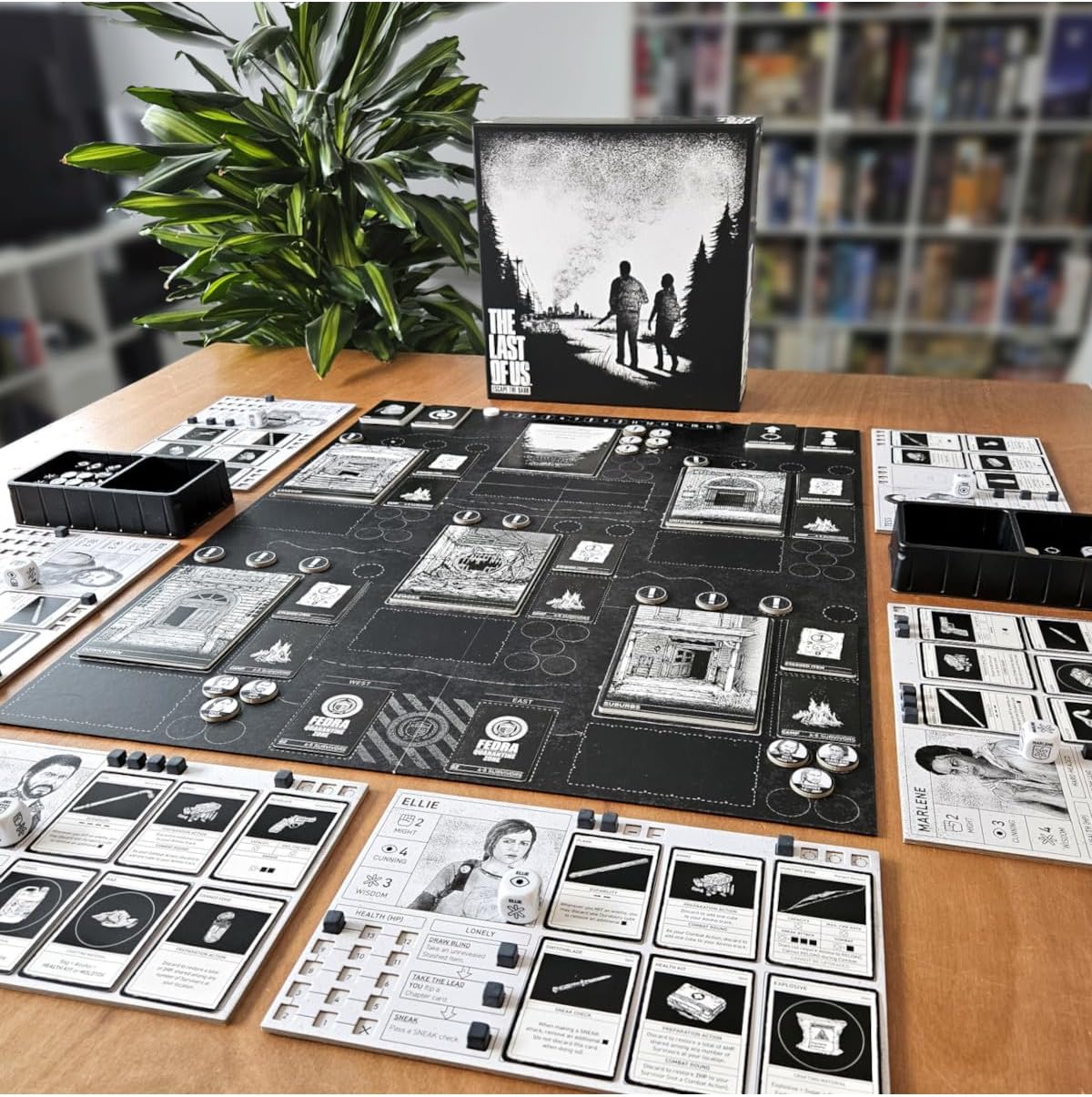 The Last of Us: Escape the Dark | Board Game | Ages 14+ | 1-5 Players | 60-90 Minutes Playing Time