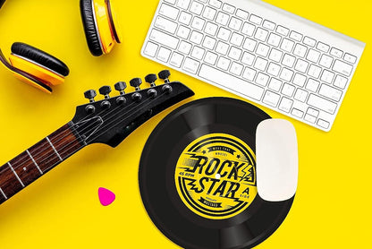 Rock'n'Roll Vinyl Record Ronde Muismat van Mosterd - Comfortabel schuim waterdicht neopreen met antislip rubberen achterkant muismat, uniek bureauaccessoires, cadeau idee voor collega's op kantoor