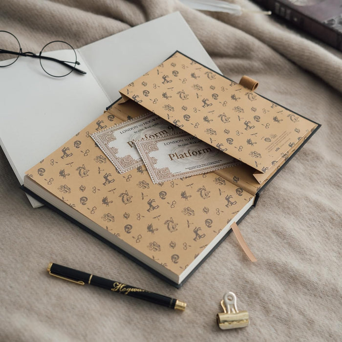 Harry Potter Hogwarts Premium A5 Notebook With Pen