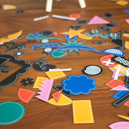 Gibsons Abstractable Creative Magnetic Family Game – Quick-Thinking Party Game for Ages 6+, 1–6 Players – Fun Artistic Challenge with 200+ Shapes – 20-Minute Rounds for All Ages