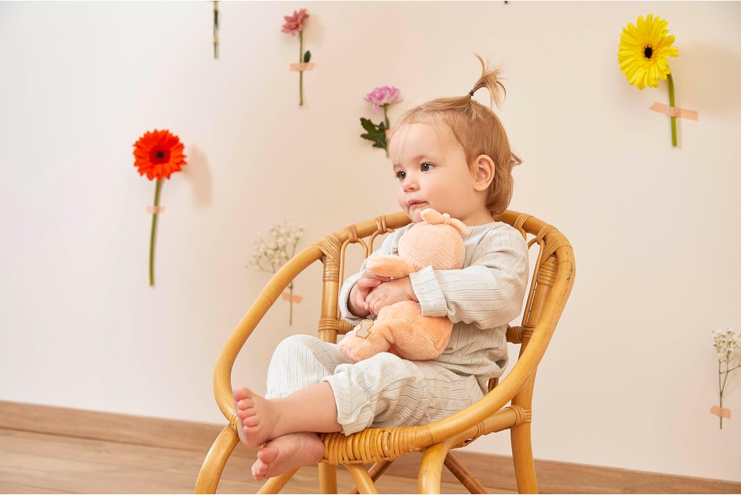 KALOO – Sehr weiche und Flauschige Babypuppe – Weicher und Zarter Körper – Stoffpuppe – Pfirsichfarben – 24 cm – Waschbar – Ab der Geburt – K222001