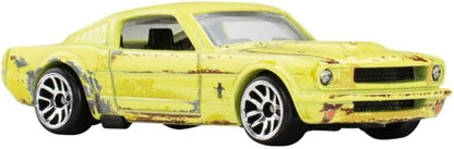 Hot Wheels Silverado EV RST  EV 6/10, 86/250, 1:64 Scale Diecast Toy Vehicle