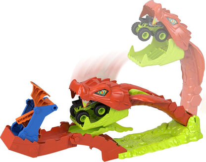 Hot Wheels Monster Trucks Spielset, Snake Slam Takedown Trackset mit exklusivem Bone Shaker Spielfahrzeug im Maßstab 1:64, mit Track, JJN44