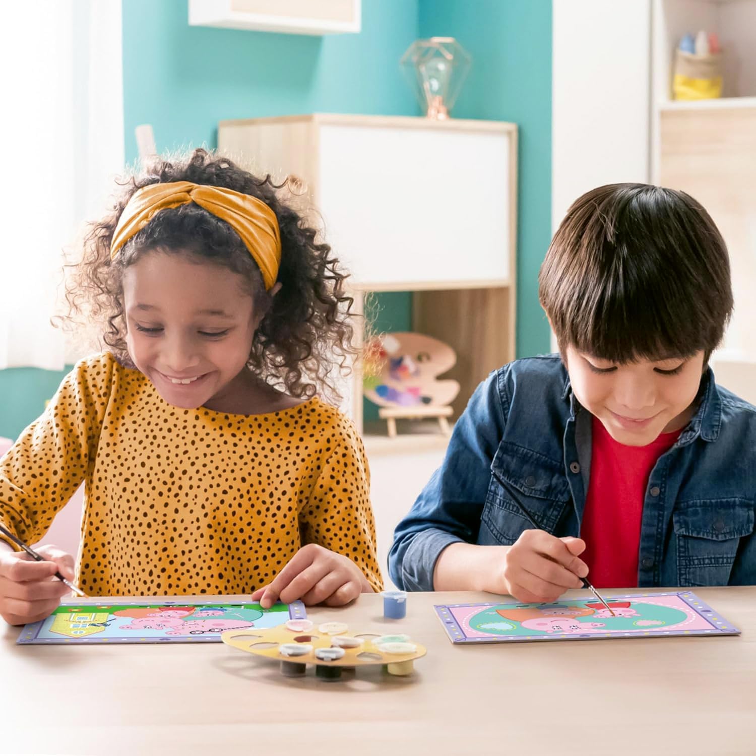 Ravensburger - CreArt Junior Series: Peppa Pig, Paint by Numbers, Painting Kit Children, Educational Game, Gift Idea for Boys and Girls 5+ Years, 2 Boards 32 x 22 cm