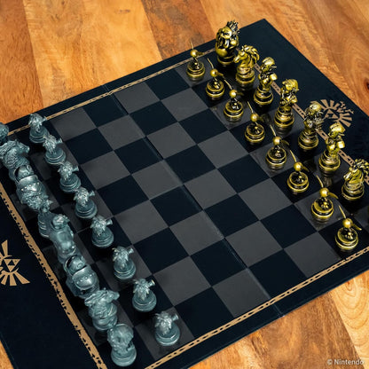 USAopoly | The Legend of Zelda Chess | Board Game | Ages 8+ | 2 Players | 60+ Minutes Playing Time