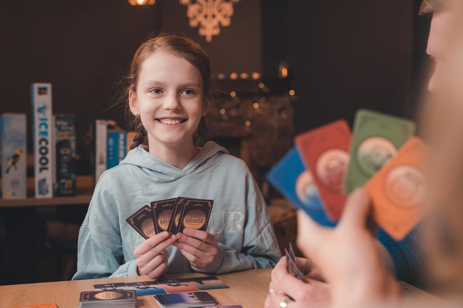 Brain Games – KARAKUM – Playing Card Games – Gather Resources to Create the Most Valued Caravan to Cross the Karakoum Desert - Ages 8 and Above – 2 to 4 Players – 15 Min