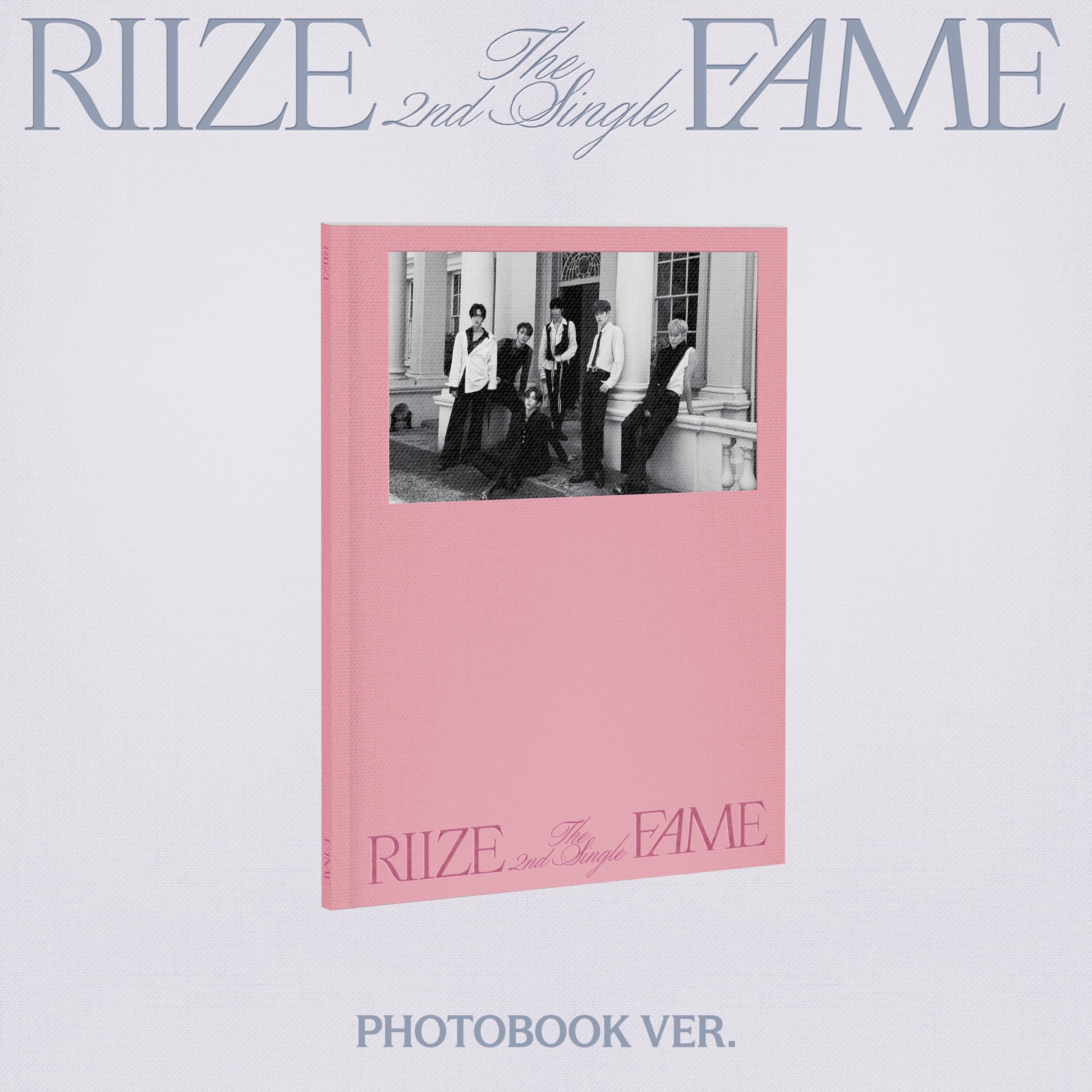 Fame - Photobook Version - incl. Photobook, Bookmark, Sticker + Photocard