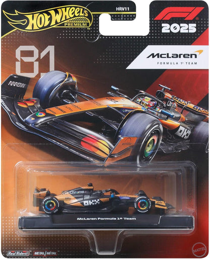 Hot Wheels Formel 1 McLaren Oscar Piastri #81, Premium Die-Cast-Rennauto im Maßstab 1:64, Sammelspielzeug mit Real Riders-Reifen sowie Metall/Metall-Karosserie und Fahrgestell, JKD81