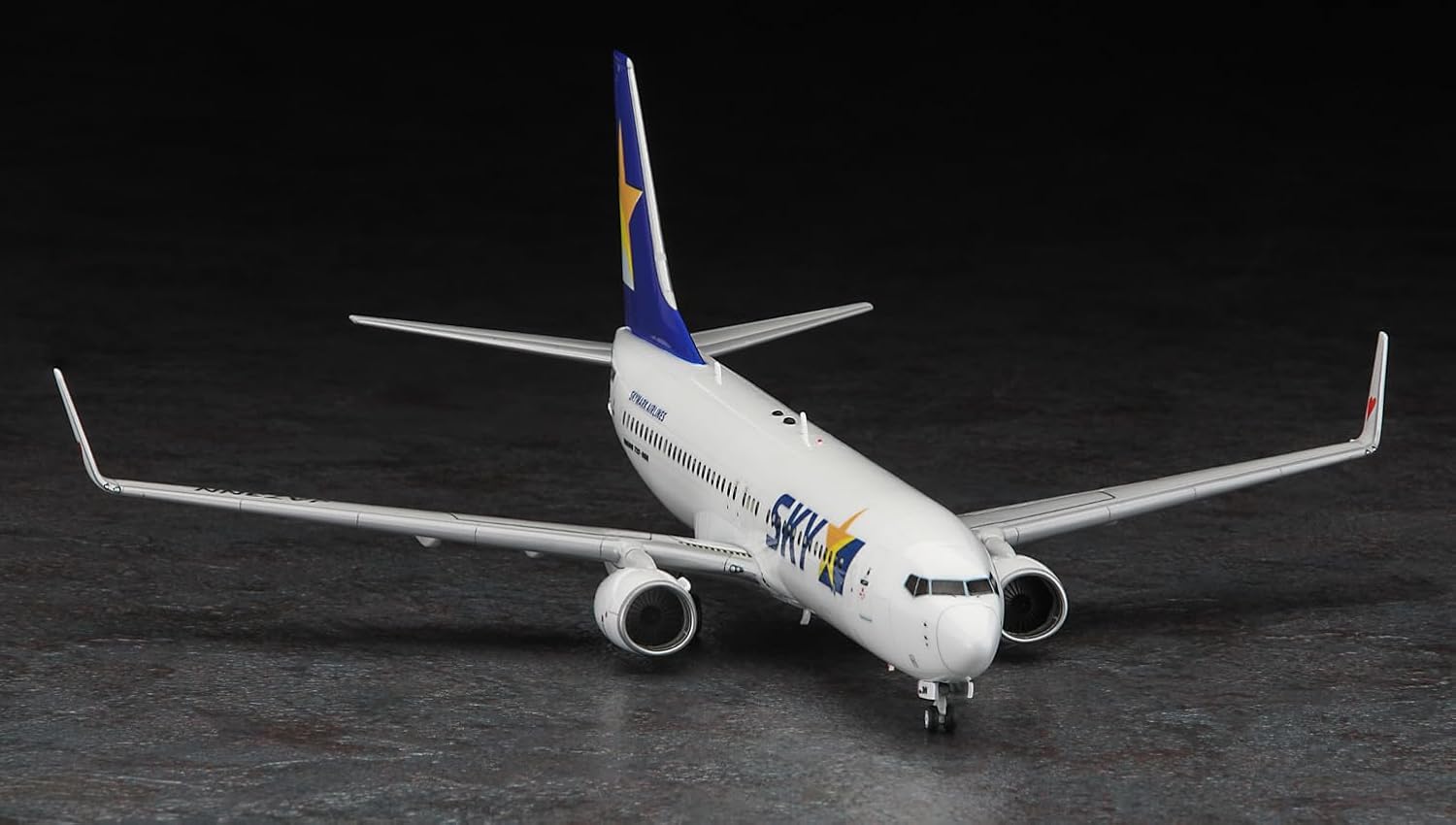 Hasegawa 610744-1/200 Skymark Airlines Boeing 737-800 - schaal 1:200
