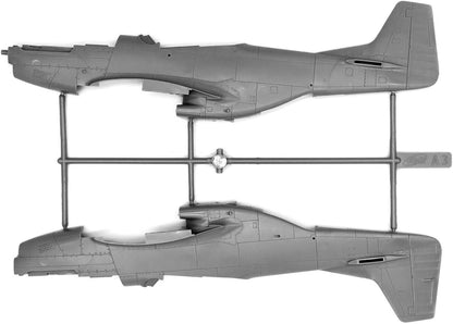 ICM 48153 - Mustang P-51D-15 con Piloti USSAF e Personale di Terra