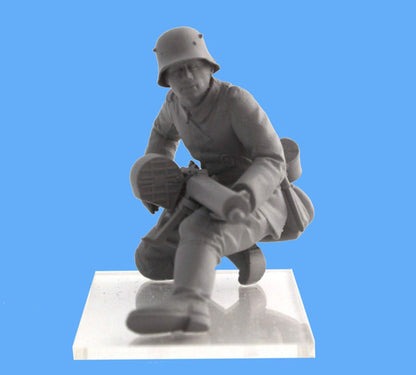 ICM 35692 Plastic Model Kit 1/35 German Stormtruppen 1918