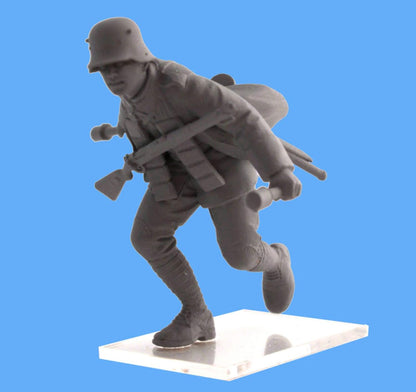 ICM 35692 Plastic Model Kit 1/35 German Stormtruppen 1918
