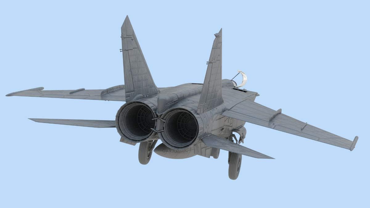 ICM 1:48 - MiG-25 RBT, Soviet Reconnaissance Plane