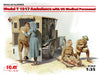 ICM 1:35 - Model T 1917 Ambulance & Medical Pers.
