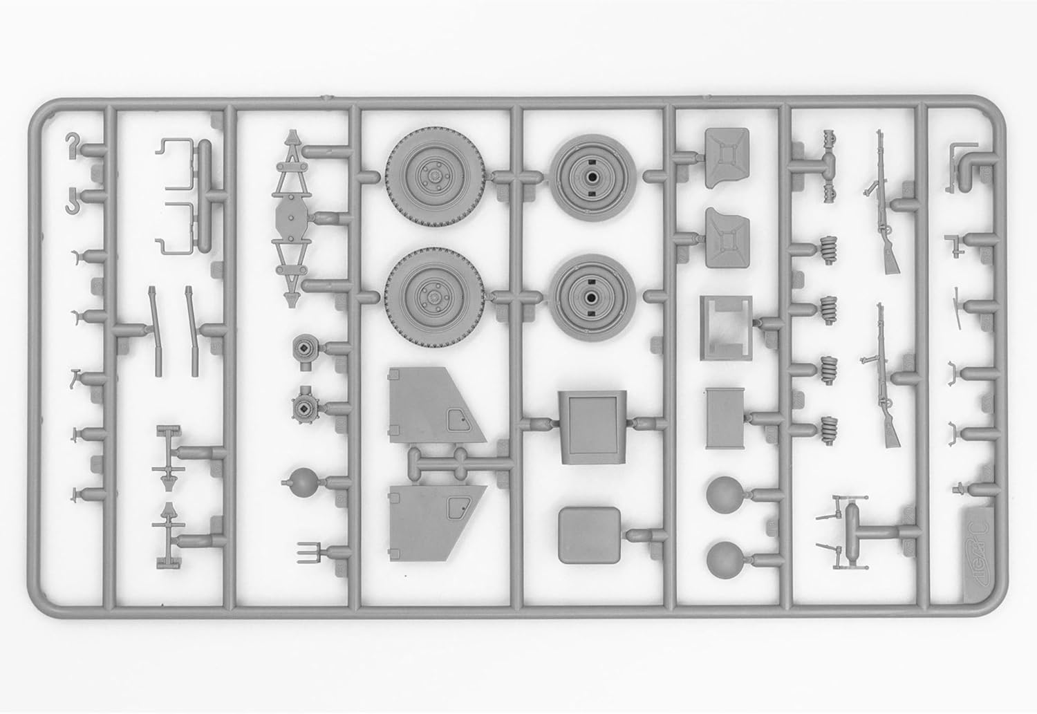 ICM 1:35 - le.gl.Einheitz-Pkw Kfz.1 Soft Top