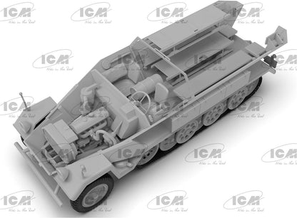 ICM 1:35 - Sd.Kfz.251/8 Ausf.A Krankenpanzerwagen Ambulance Model kit, ICM35113