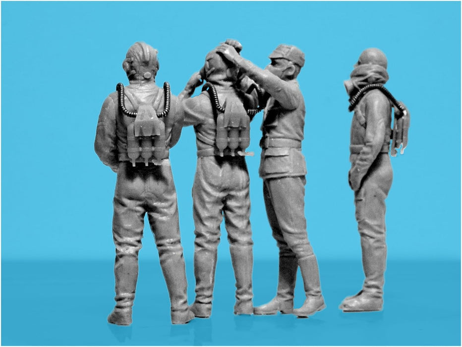 ICM 1:35 - Chernobyl#6 Feat of Drivers (3 Figures