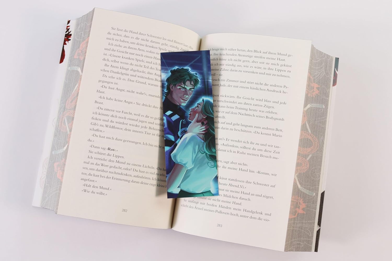 Beautiful Venom (Vipers, Band 1): Dark Hockey-Romance von Bestsellerautorin Rina Kent - Gefährliches Spiel aus Verlangen, Rache und Macht - Exklusives Lesezeichen und Farbschnitt in der 1. Auflage
