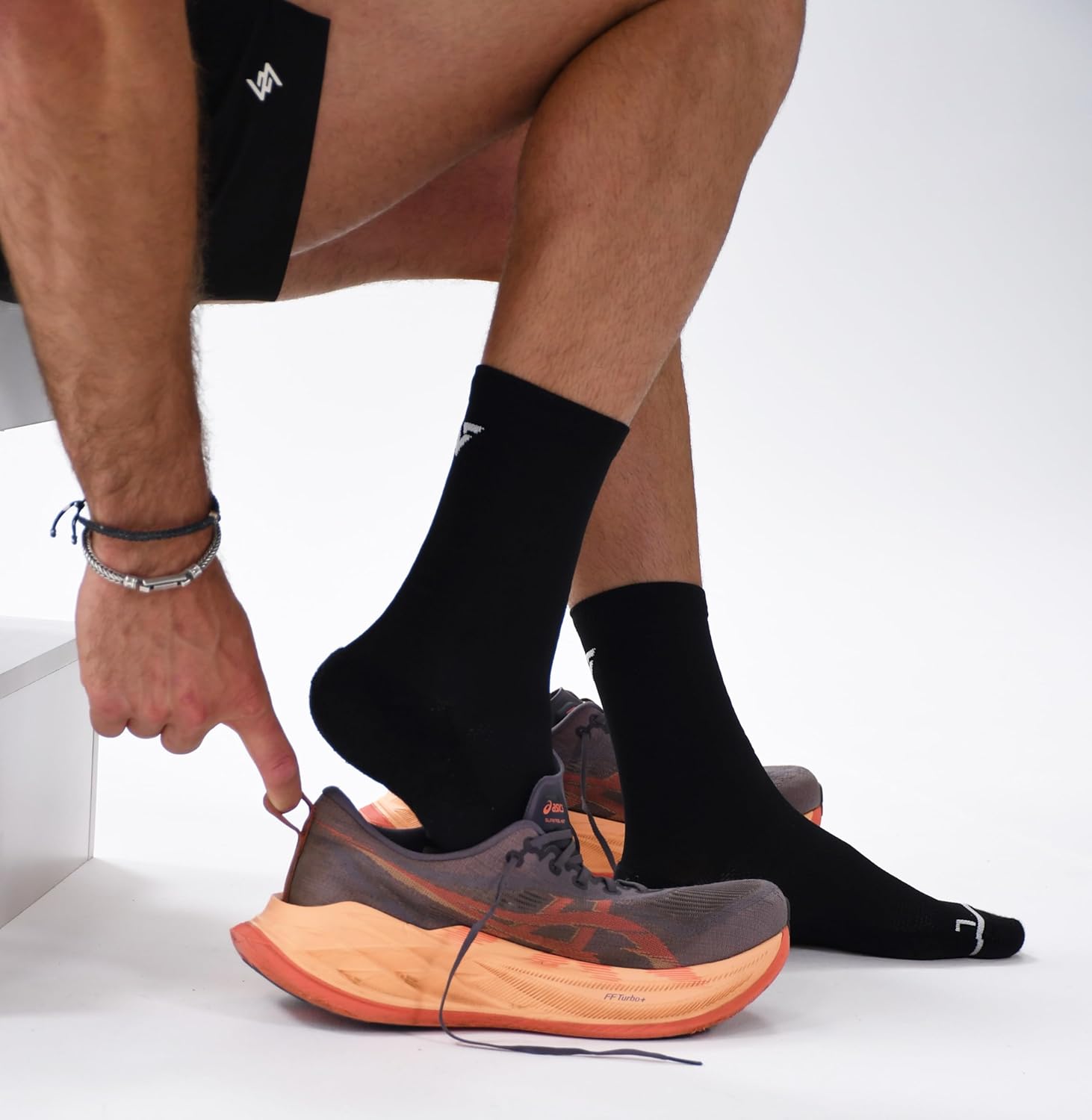 Velocity Performance Crew Socks, Pack of 2 Pairs, Cushioned, Running Athletic Training Socks, Seamless Toe, Odour Control, Breathable Mesh and Supportive Fit