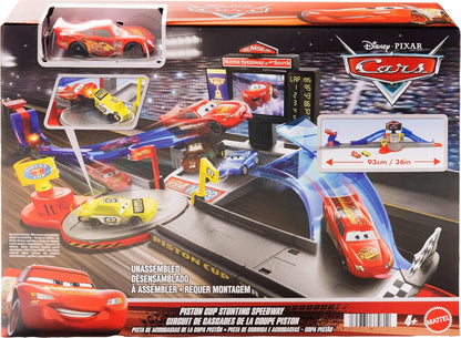Mattel Disney and Pixar Cars Playset & Toy Car, Tongue-Out Lightning McQueen & Crushed Car, Piston Cup Stunting Speedway Track Set Includes, JHL42