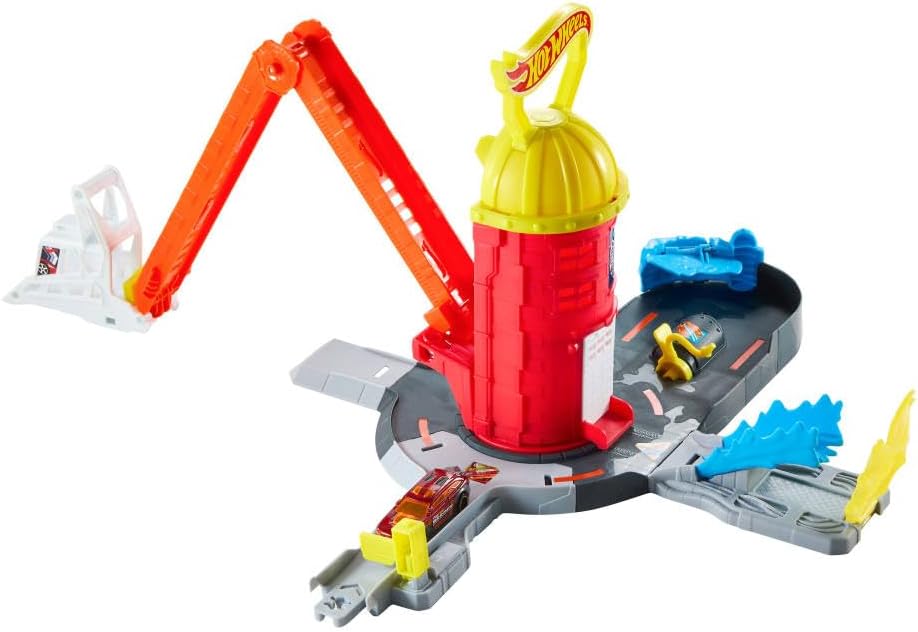 Hot Wheels Toy Car Track Set, City Super Fire Station Rescue Playset & 1:64 Scale Fire Truck, Ladder-Track Extends 16”, 4 Different Exits, Easy Storage, JHL95