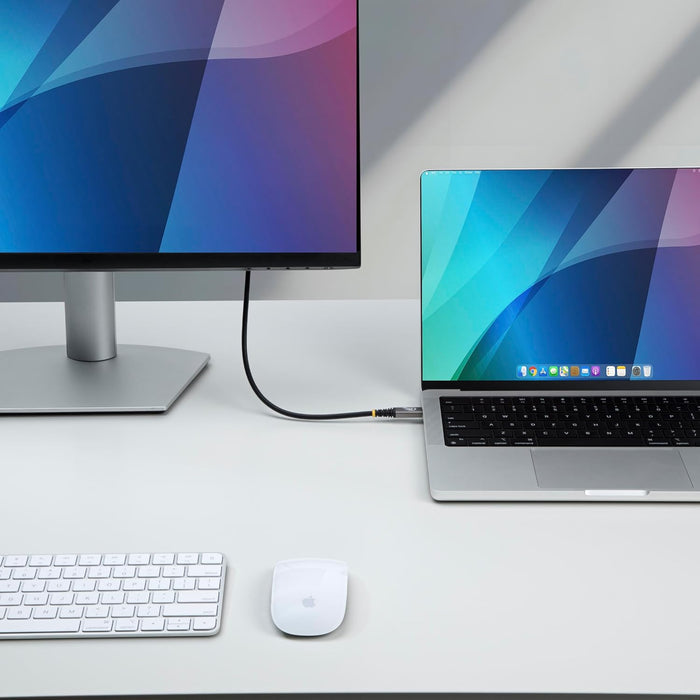 StarTech.com 50cm (1.6ft) USB4 Cable, 80Gbps, USB-IF Certified USB-C Cable, 240W, 8K 120Hz/4K 240Hz DP2.1, Thunderbolt 4 Compatible, Black