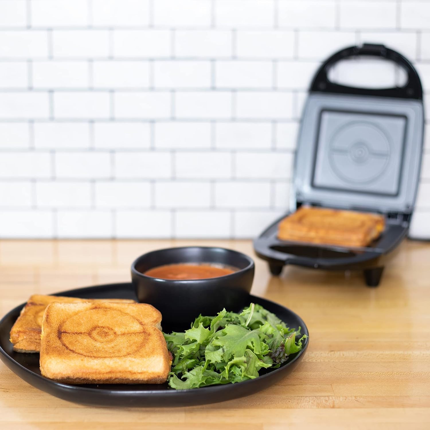Pokemon Sandwichmaker Pokeball