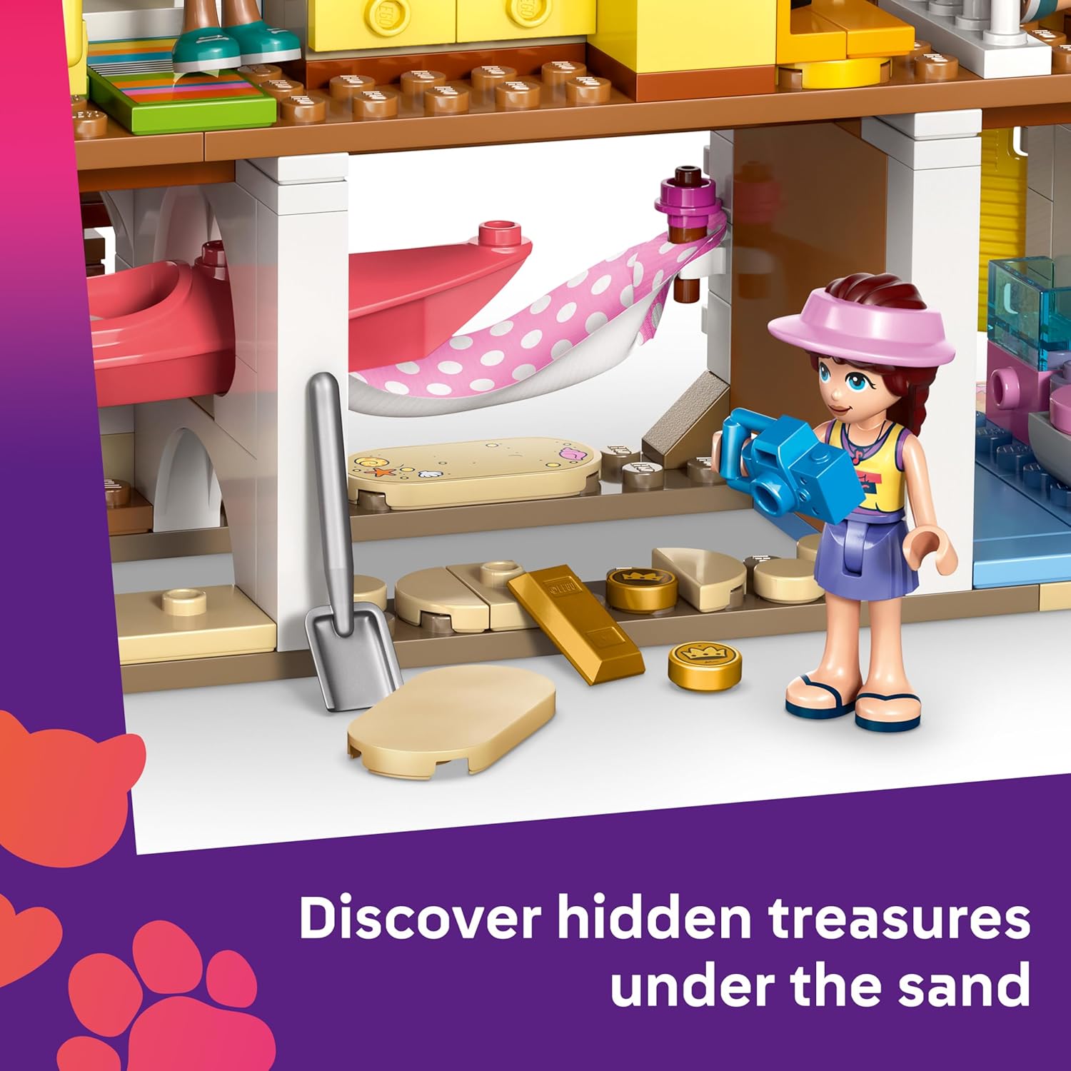 LEGO Friends Beach House with Seals - Miniature Toy Set w/ 3 Mini Dolls, 2 Sea Animal Figures and Accessories incl. Surfboard & Kayak - Birthday Gift for 7+ Year Old Girls - 42699