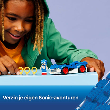 LEGO Sonic the Hedgehog: Sonic Speedster Lightning - Race Car Toy w/a Minifigure, Chaos Emerald & 3 Gold Rings - Gaming Gift for 7+ Year Old Boys & Girls - 77117