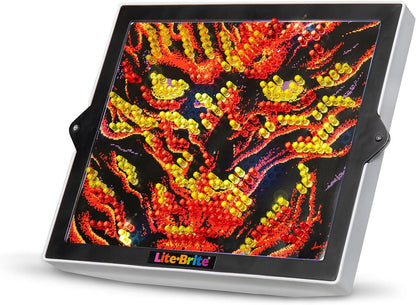Basic Fun Lite-Brite Colour Pop Stranger Things – Light-Up Creative Toy with 6 Templates, 650 Colourful Pegs & 4 Light Modes – HD Grid Display for Fans & Kids