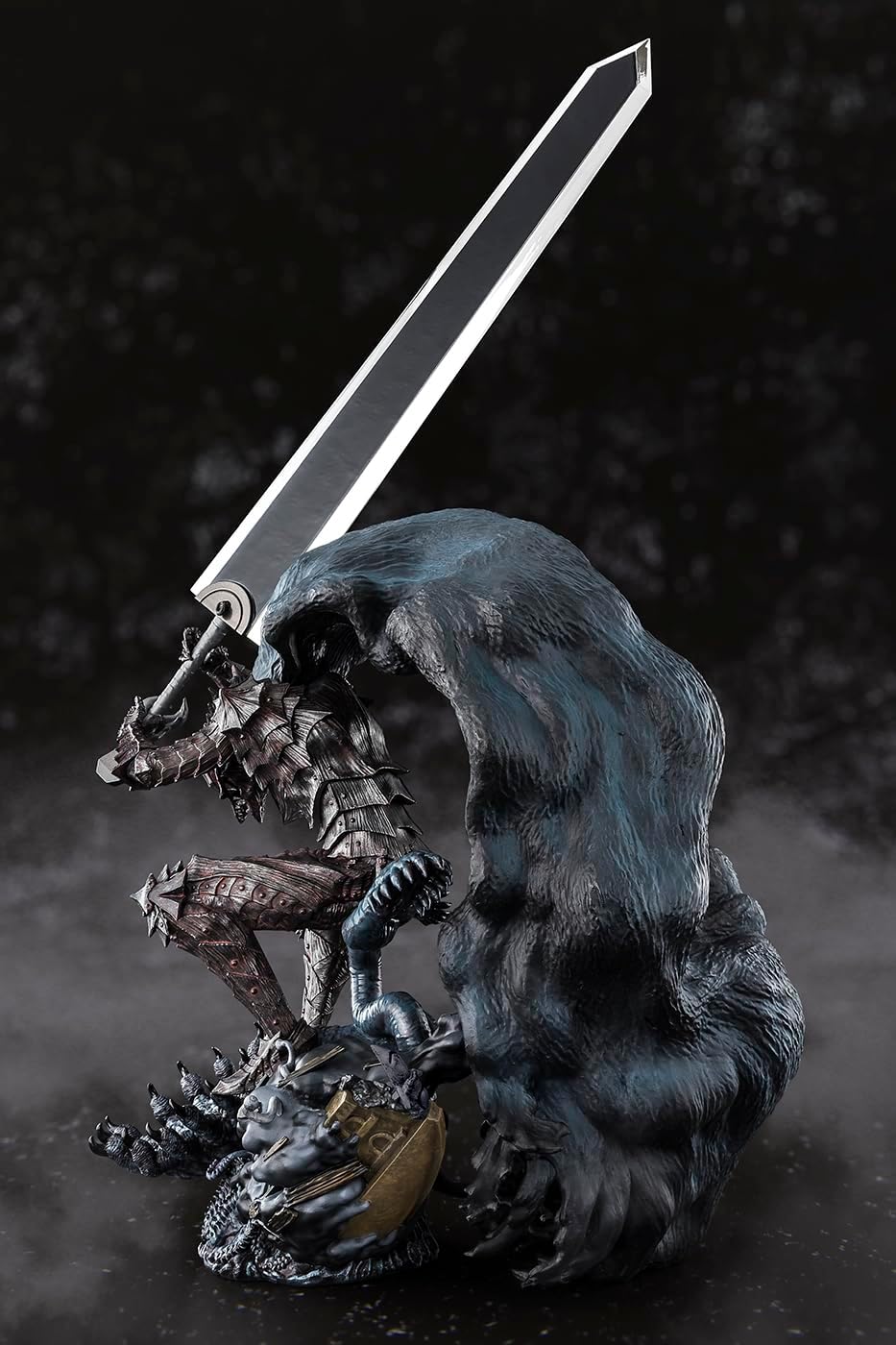 TAMASHII Nations Berserk - Guts (Berserker Armor) FiguartsZero Touche Metallic Collectible figure